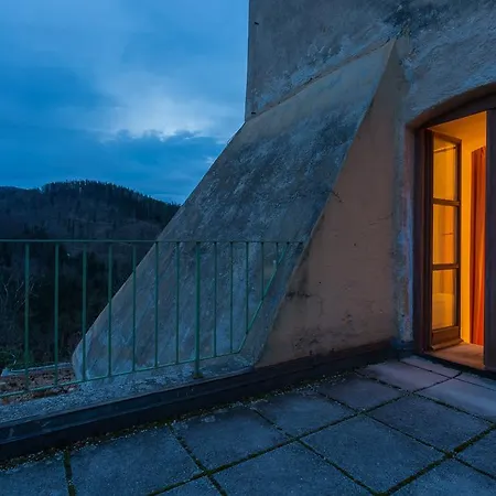 Schloss Krumbach Hotel