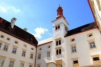 Hotel Schloss Krumbach 4*