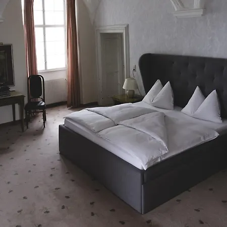 Hotel Schloss Krumbach 4*