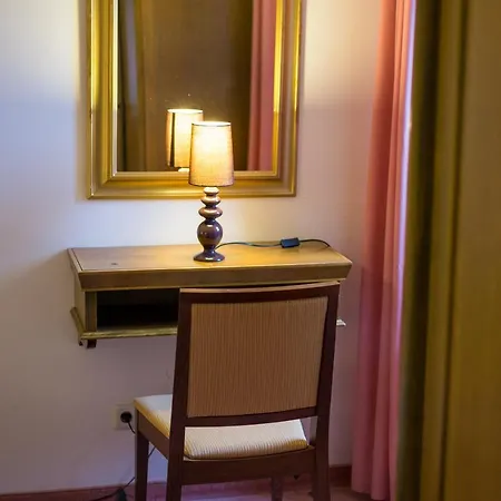 Schloss Krumbach Hotel